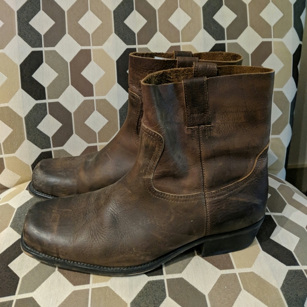 Robert Wayne Boots - image 1